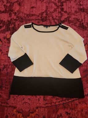 Cable & Gauge Black and Cream Boatneck 3/4 Sleeve Top